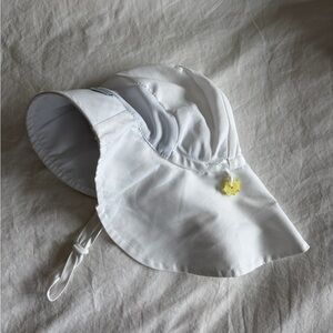 Green Sprouts sun hat